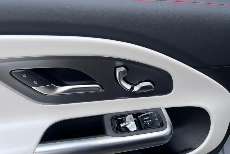 Mercedes-Benz CLA din 2025 cu 10 km - oferta MER177557 - foto 9