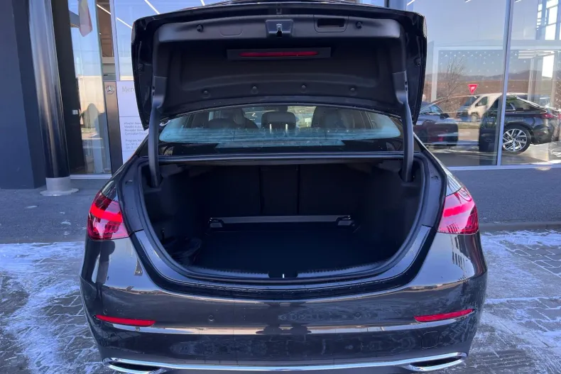 Mercedes-Benz C din 2025 cu 10 km - oferta MER177562 - foto 4