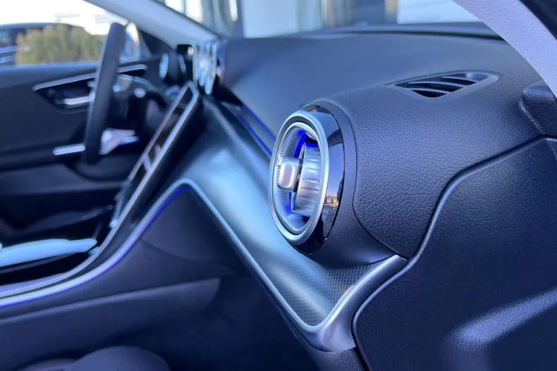 Mercedes-Benz C din 2025 cu 10 km - oferta MER177562 - foto 12