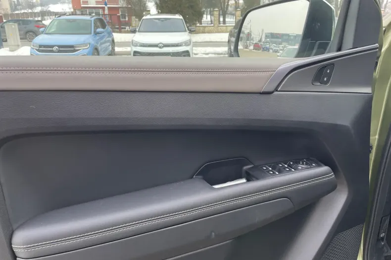 Volkswagen Amarok din 2025 cu 1 km - oferta VOL177571 - foto 12