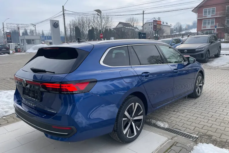Volkswagen Passat din 2025 cu 1 km - oferta VOL177573 - foto 4