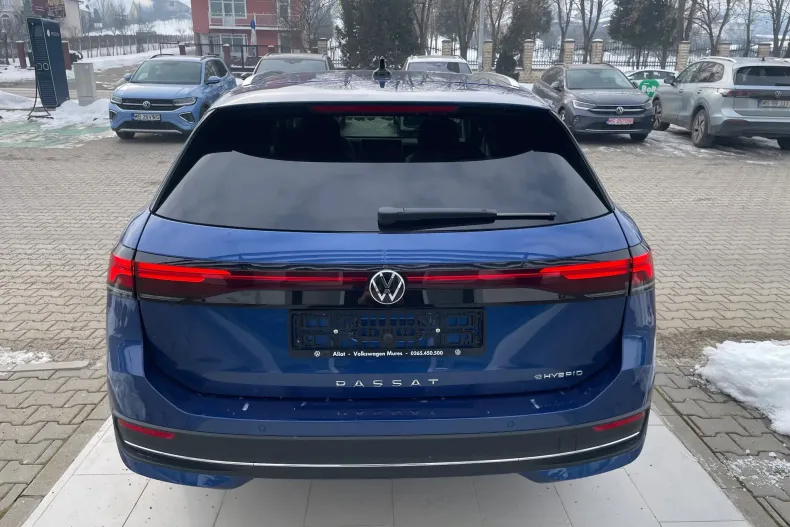 Volkswagen Passat din 2025 cu 1 km - oferta VOL177573 - foto 5