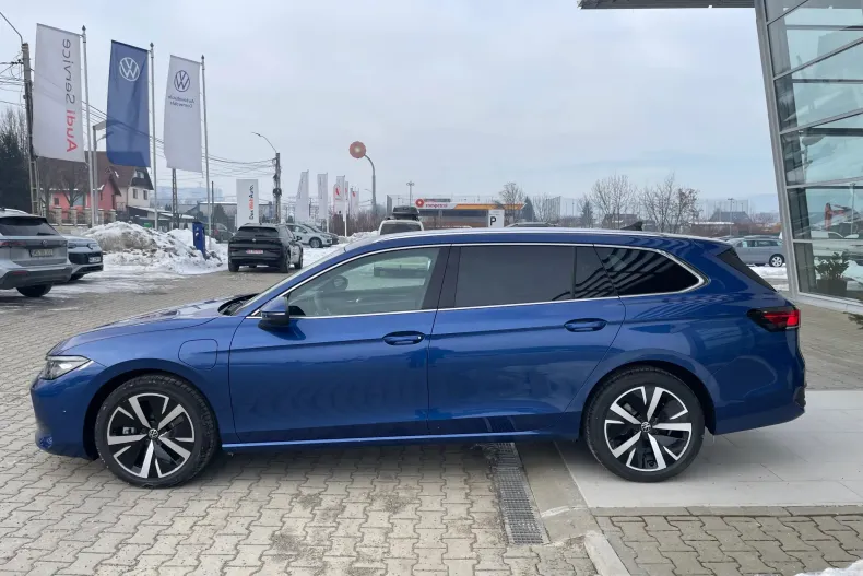 Volkswagen Passat din 2025 cu 1 km - oferta VOL177573 - foto 7