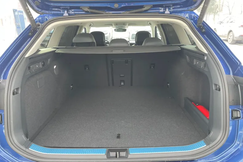 Volkswagen Passat din 2025 cu 1 km - oferta VOL177573 - foto 17