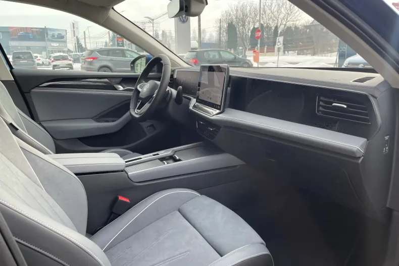 Volkswagen Passat din 2025 cu 1 km - oferta VOL177573 - foto 18