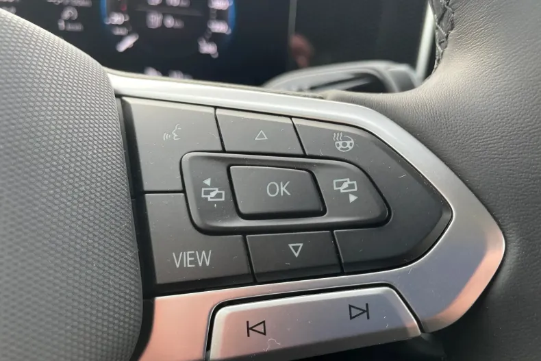 Volkswagen Passat din 2025 cu 1 km - oferta VOL177573 - foto 26