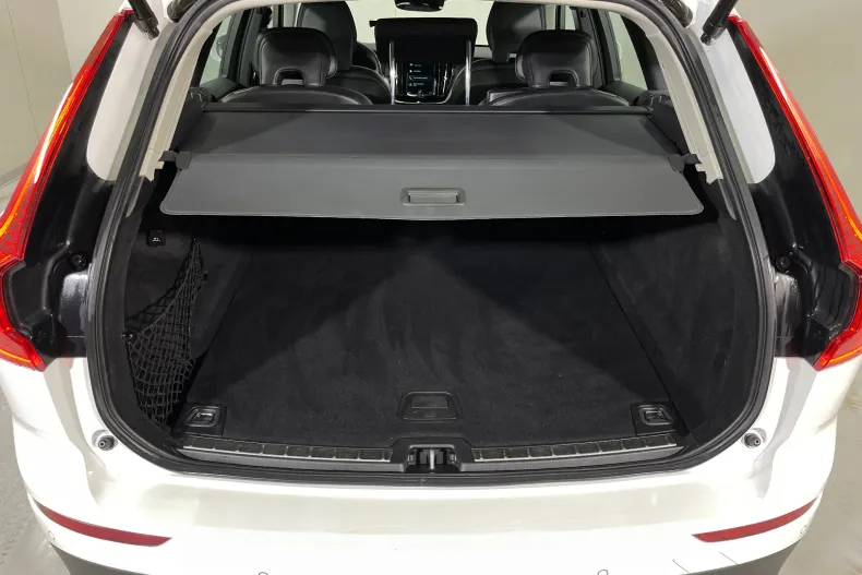 Volvo XC60 din 2020 cu 157.024 km - oferta VOL177574 - foto 12