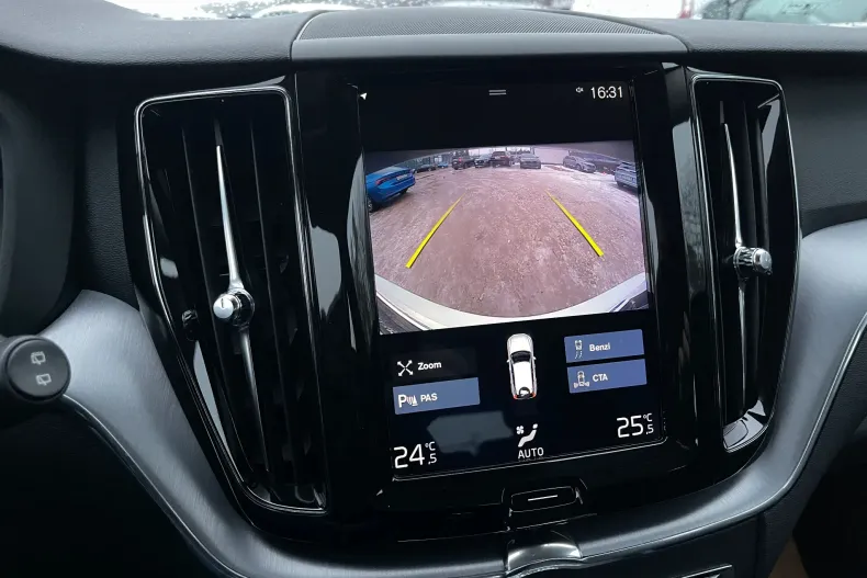 Volvo XC60 din 2020 cu 157.024 km - oferta VOL177574 - foto 13