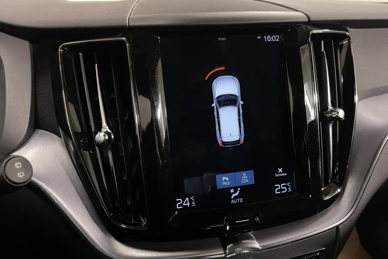 Volvo XC60 din 2020 cu 157.024 km - oferta VOL177574 - foto 14