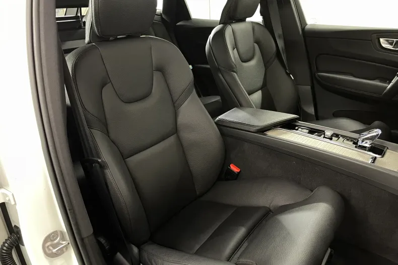 Volvo XC60 din 2022 cu 118.814 km - oferta VOL177576 - foto 9