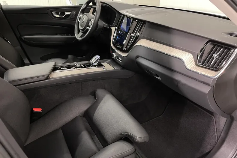 Volvo XC60 din 2022 cu 118.814 km - oferta VOL177576 - foto 10