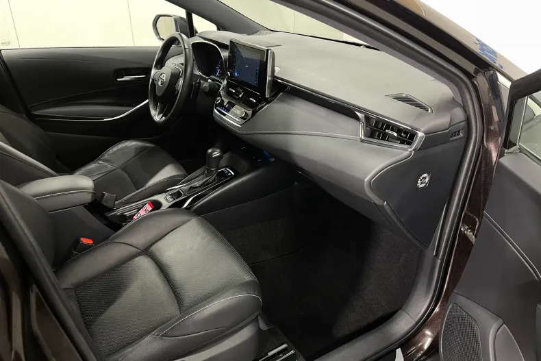 Toyota Corolla din 2022 cu 71.194 km - oferta TOY177580 - foto 9