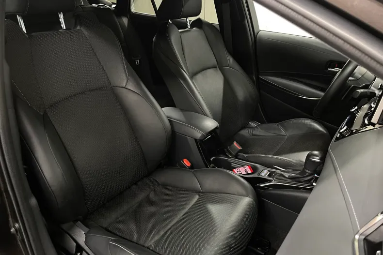 Toyota Corolla din 2022 cu 71.194 km - oferta TOY177580 - foto 10