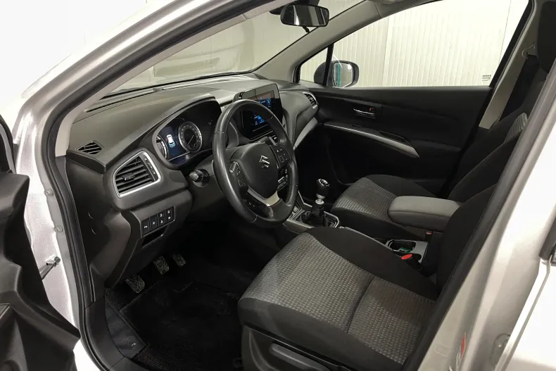 Suzuki S-Cross din 2023 cu 67.851 km - oferta SUZ177582 - foto 5