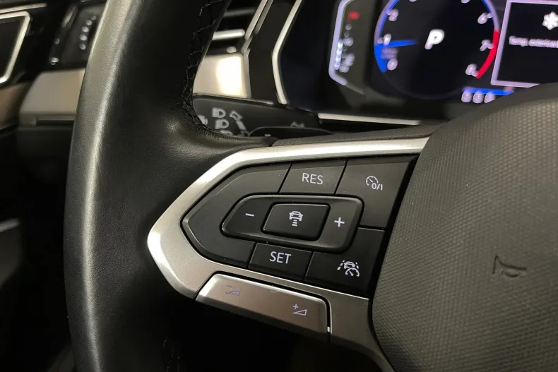 Volkswagen Passat din 2021 cu 139.147 km - oferta VOL177584 - foto 25