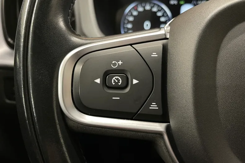 Volvo XC60 din 2021 cu 163.705 km - oferta VOL177587 - foto 26