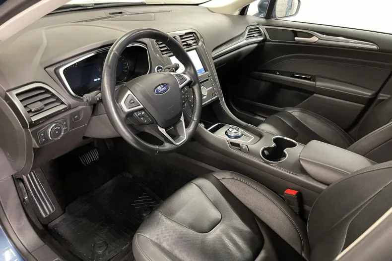 Ford Mondeo din 2020 cu 63.227 km - oferta FOR177593 - foto 4