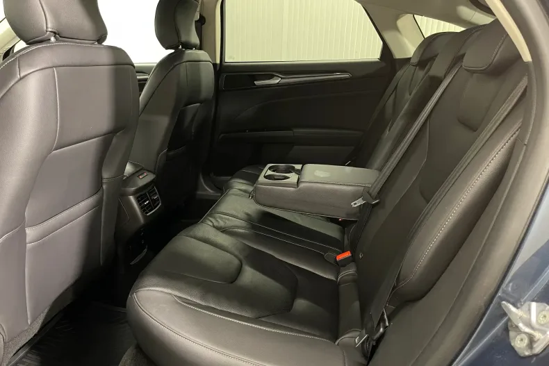 Ford Mondeo din 2020 cu 63.227 km - oferta FOR177593 - foto 10