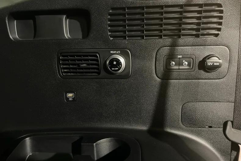 Hyundai SANTA FE din 2021 cu 105.593 km - oferta HYU177594 - foto 34