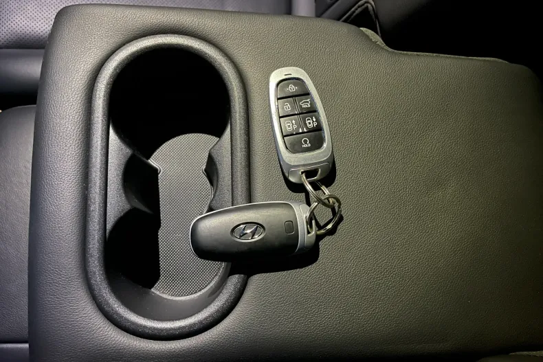 Hyundai SANTA FE din 2021 cu 105.593 km - oferta HYU177594 - foto 36