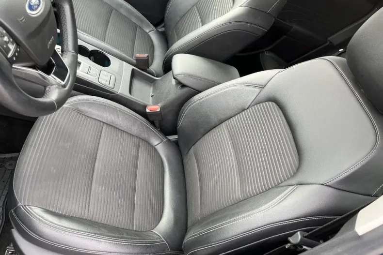 Ford Kuga din 2021 cu 65.965 km - oferta FOR177601 - foto 14