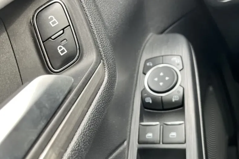 Ford Kuga din 2021 cu 65.965 km - oferta FOR177601 - foto 25