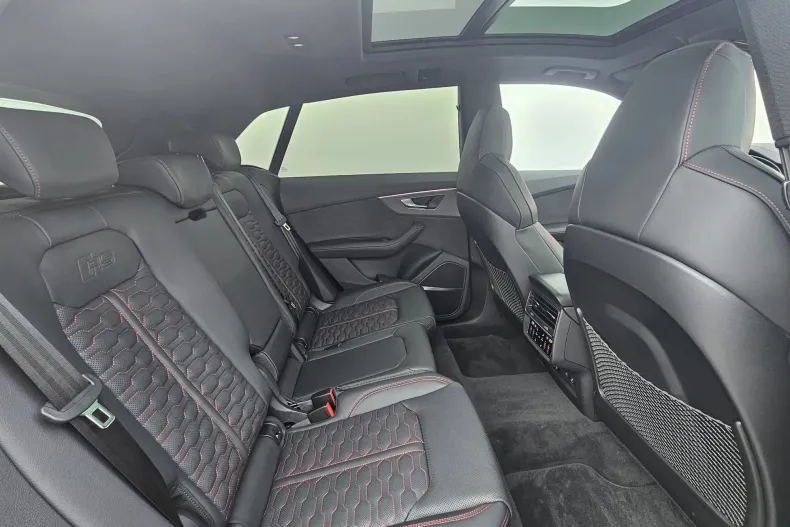 Audi RSQ8 din 2025 cu 918 km - oferta AUD177602 - foto 23