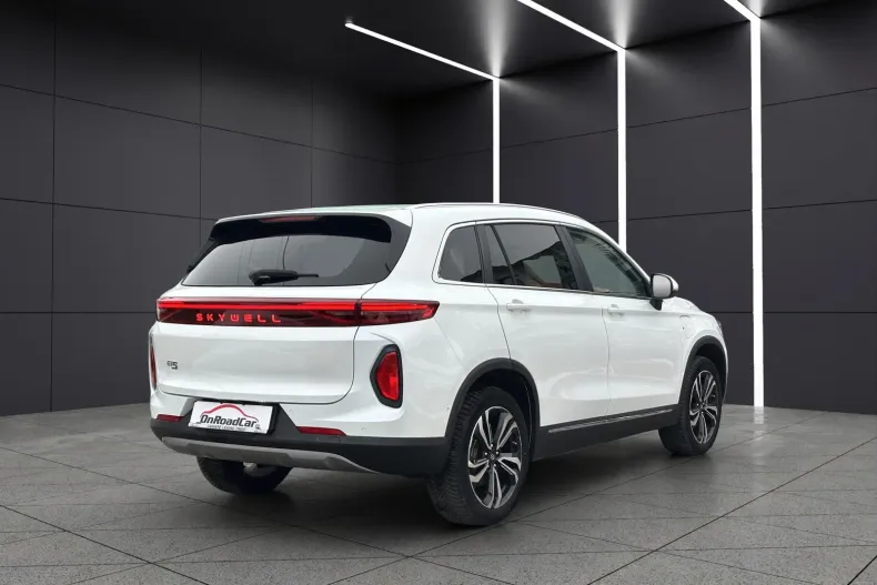 Skywell ET5 din 2022 cu 14.755 km - oferta SKY177603 - foto 3