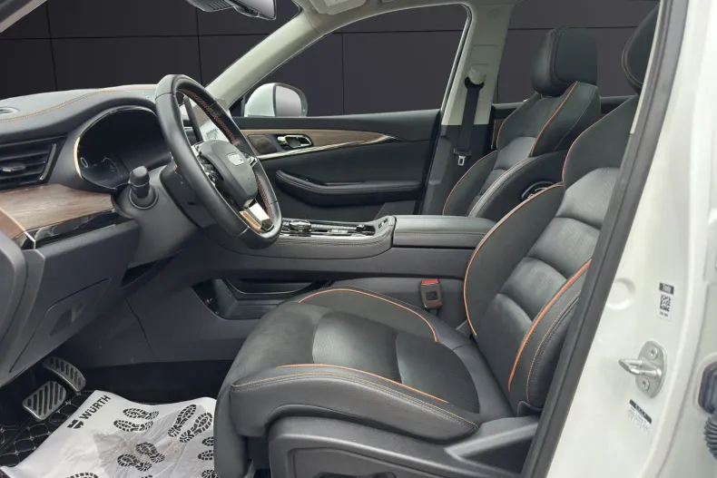 Skywell ET5 din 2022 cu 14.755 km - oferta SKY177603 - foto 6