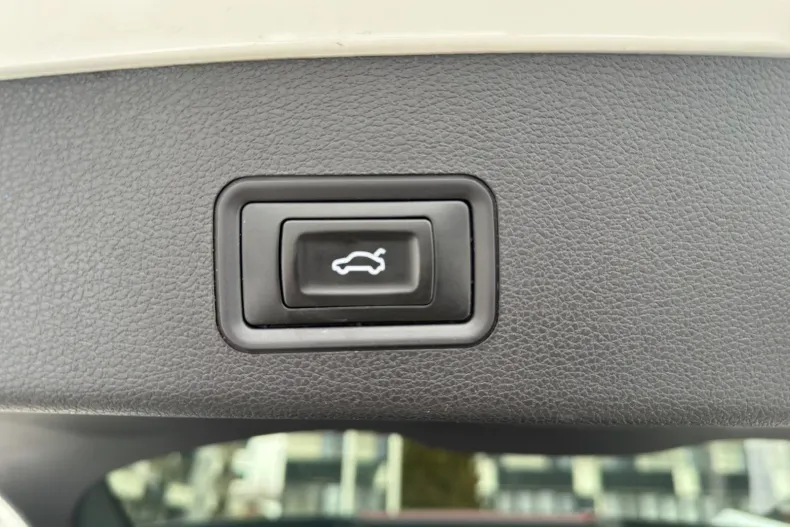 Skywell ET5 din 2022 cu 14.755 km - oferta SKY177603 - foto 25