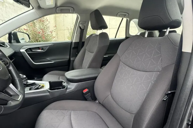 Toyota RAV4 din 2022 cu 58.976 km - oferta TOY177604 - foto 14