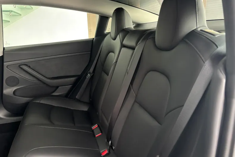 Tesla Model 3 din 2022 cu 82.000 km - oferta TES177608 - foto 15