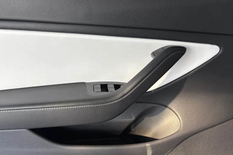 Tesla Model 3 din 2020 cu 136.000 km - oferta TES177609 - foto 17