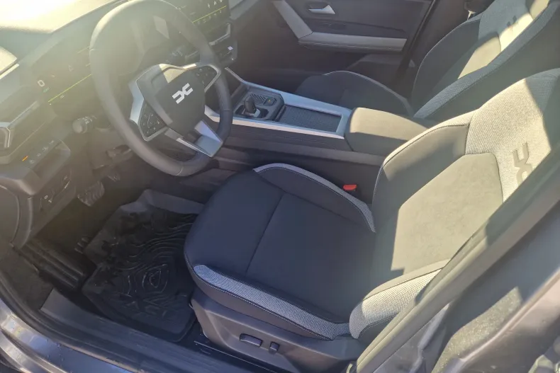 Dacia Bigster din 2025 cu 2.159 km - oferta DAC177615 - foto 13