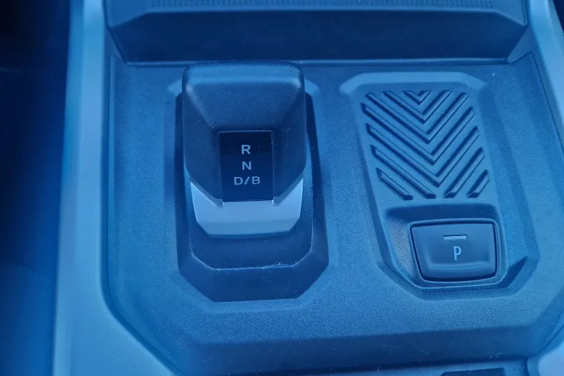 Dacia Bigster din 2025 cu 2.159 km - oferta DAC177615 - foto 20