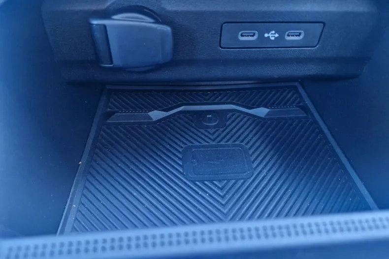 Dacia Bigster din 2025 cu 2.159 km - oferta DAC177615 - foto 21