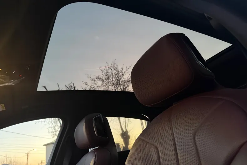 BMW Seria 7 din 2024 cu 29.271 km - oferta BMW177618 - foto 36