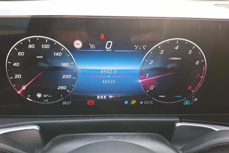 Mercedes-Benz GLB din 2024 cu 46.525 km - oferta MER177622 - foto 11