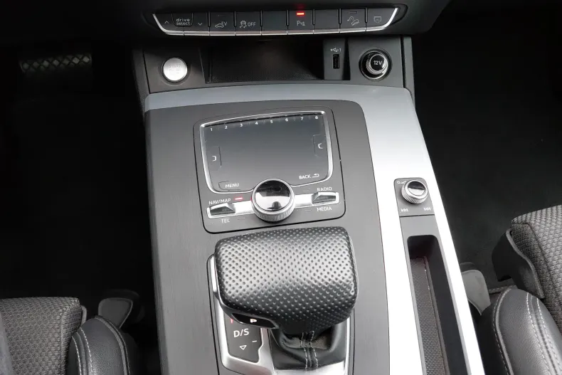 Audi Q5 din 2020 cu 85.972 km - oferta AUD177623 - foto 26