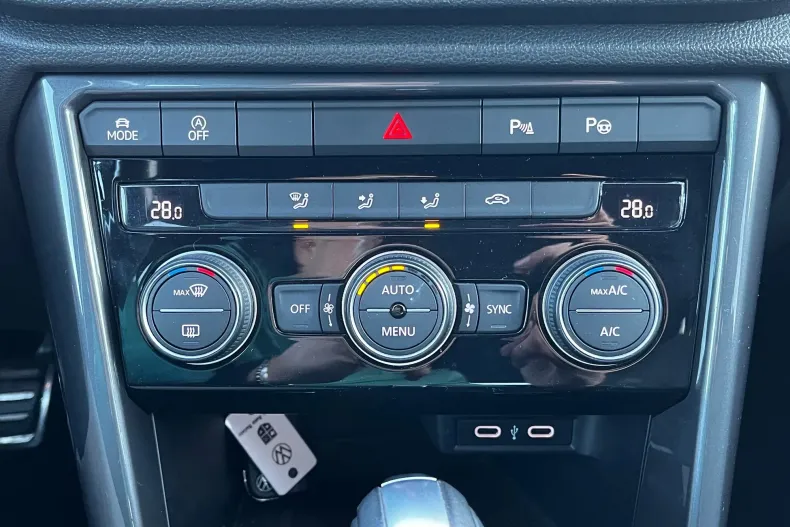 Volkswagen T-Roc din 2021 cu 82.687 km - oferta VOL177624 - foto 22