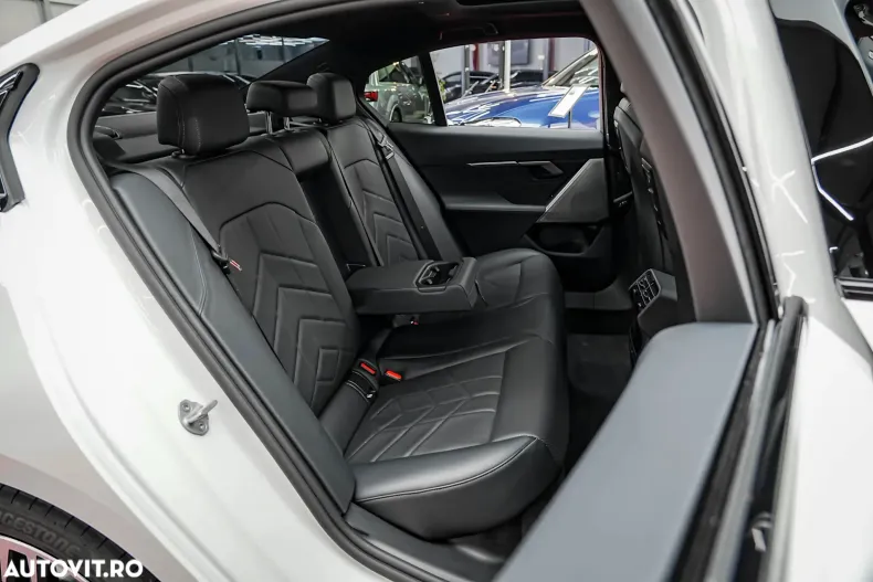 BMW Seria 5 din 2025 cu 28.000 km - oferta BMW177631 - foto 12