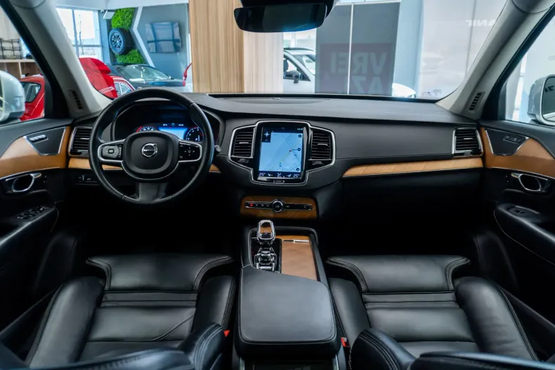 Volvo XC90 din 2020 cu 83.084 km - oferta VOL177636 - foto 7