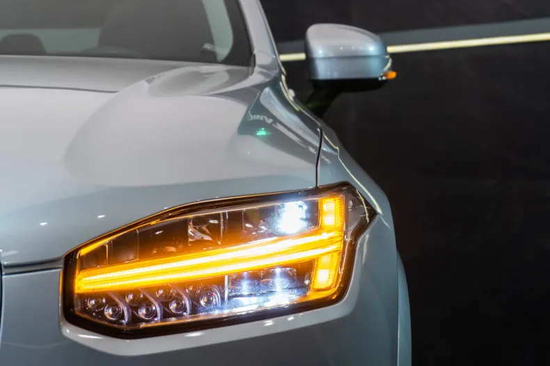 Volvo XC90 din 2020 cu 83.084 km - oferta VOL177636 - foto 11