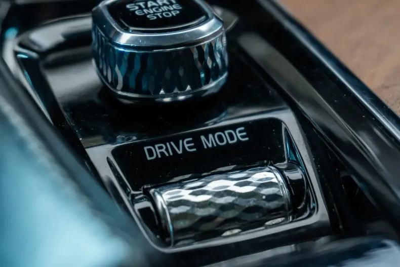 Volvo XC90 din 2020 cu 83.084 km - oferta VOL177636 - foto 28