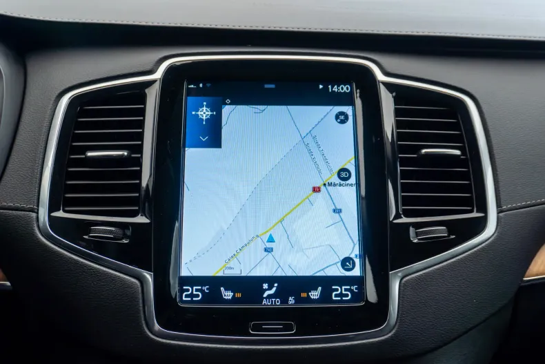 Volvo XC90 din 2020 cu 83.084 km - oferta VOL177636 - foto 31