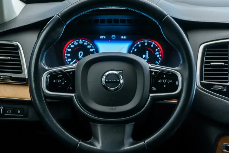 Volvo XC90 din 2020 cu 83.084 km - oferta VOL177636 - foto 39