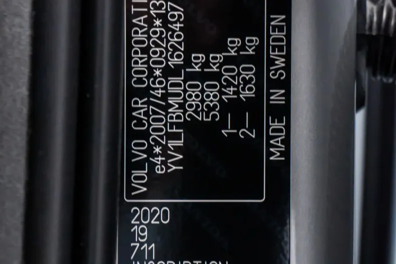 Volvo XC90 din 2020 cu 83.084 km - oferta VOL177636 - foto 40