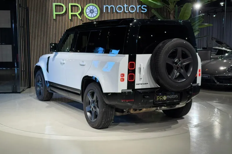 Land Rover Defender din 2024 cu 27.500 km - oferta LAN177643 - foto 12