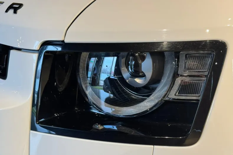 Land Rover Defender din 2024 cu 27.500 km - oferta LAN177643 - foto 24