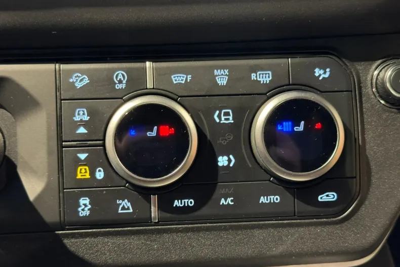 Land Rover Defender din 2024 cu 27.500 km - oferta LAN177643 - foto 28